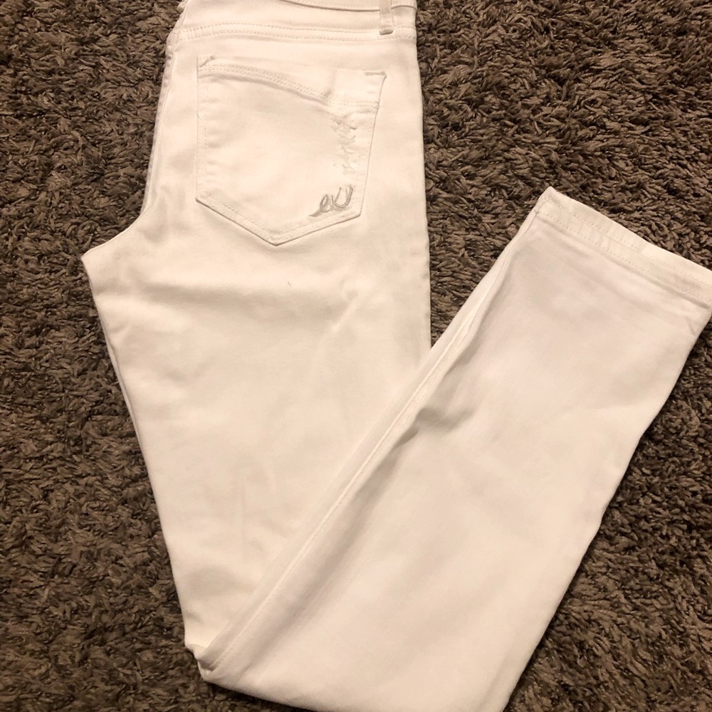 Express Distressed Capri